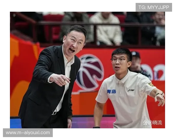 青岛主帅刘维伟谈杨瀚森:希望外界平静看待其成长 青岛主帅刘维伟谈杨瀚森:希望外界平静看待其成长