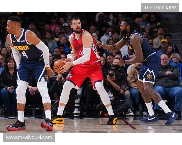 祖巴茨14中13砍33分,快船内线高效仍憾负火箭 祖巴茨14中13砍33分,快船内线高效仍憾负火箭